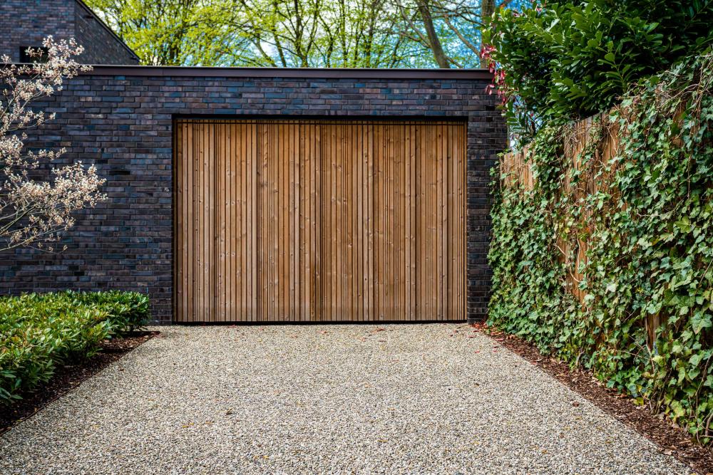 garage coulissant en bois